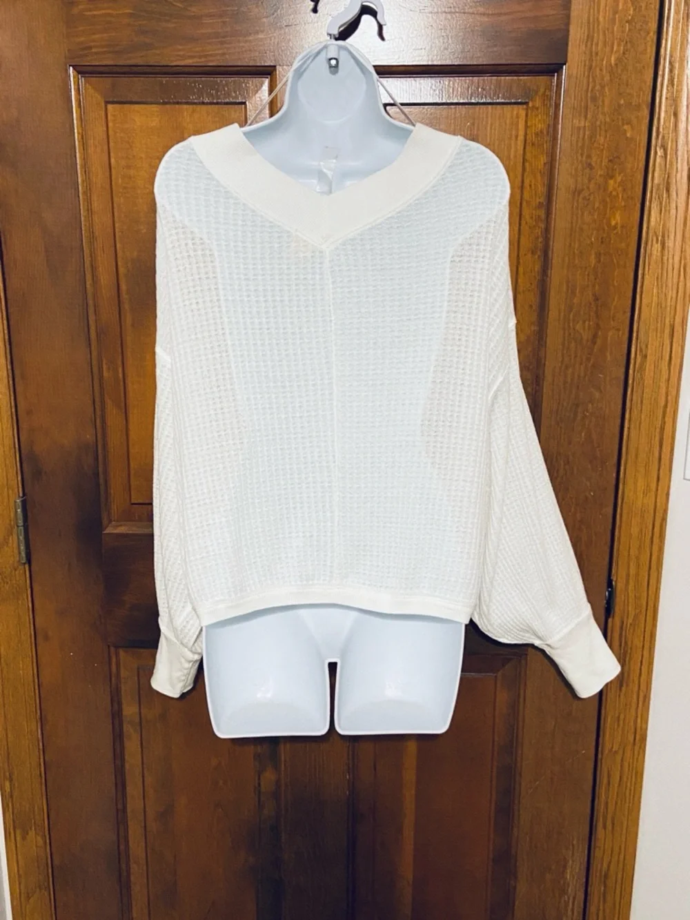 We The Free South Side Thermal Waffle knit Top OS VNeck Drop Shoulder Size Small - Picture 5 of 10